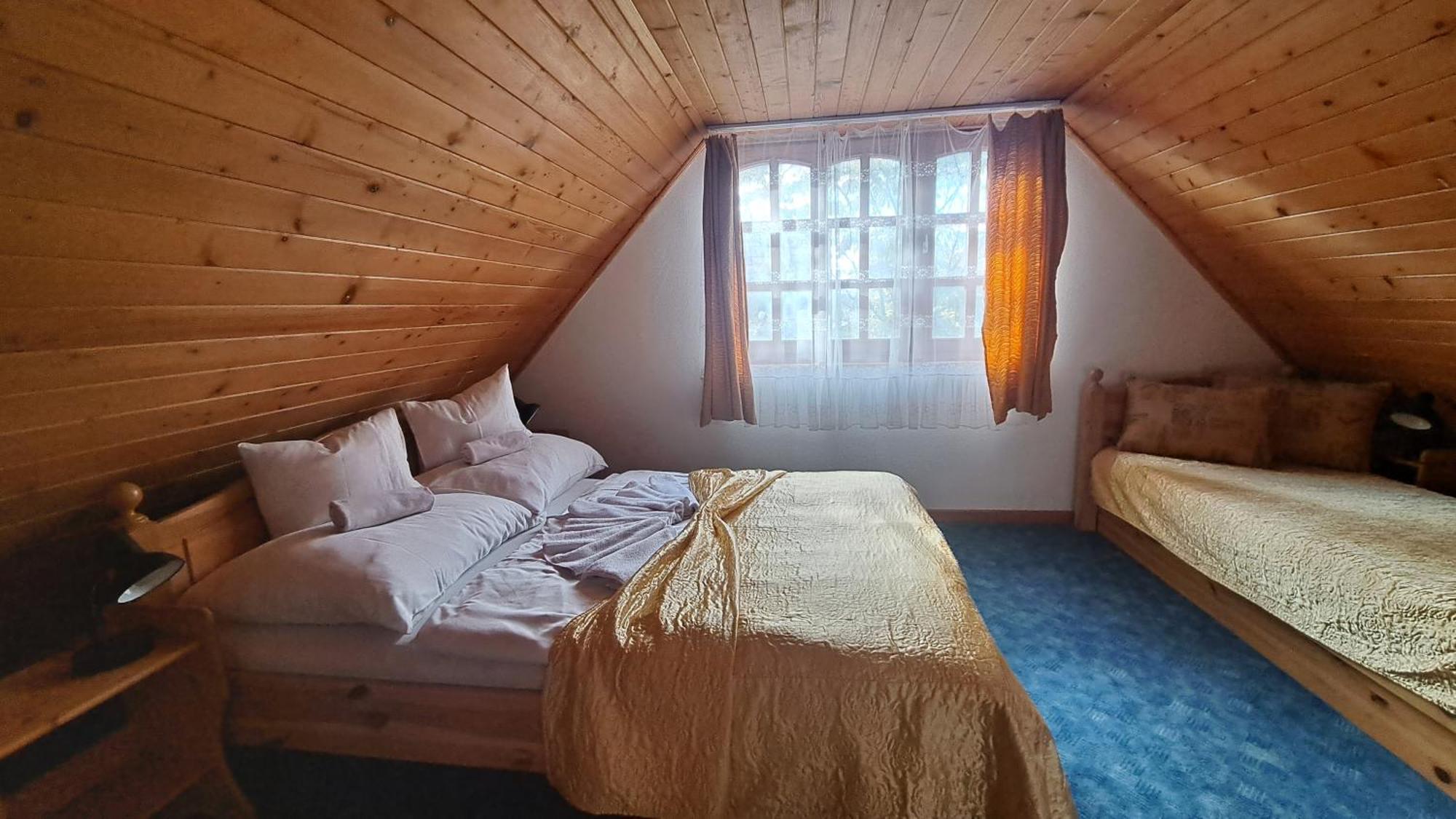 Balla Apartmanhaz Siofok Ngoại thất bức ảnh