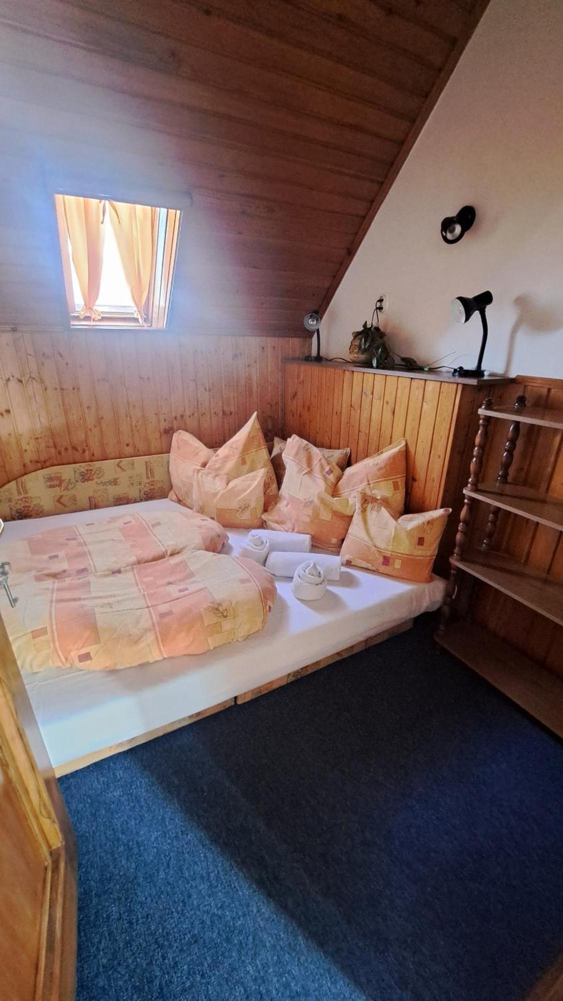 Balla Apartmanhaz Siofok Ngoại thất bức ảnh