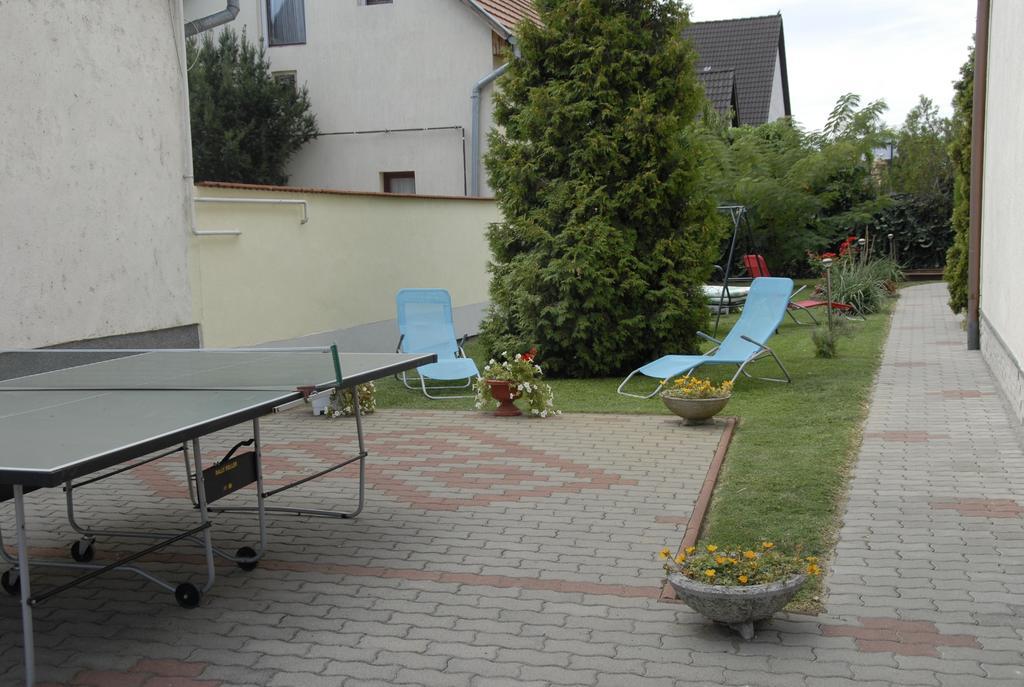 Balla Apartmanhaz Siofok Ngoại thất bức ảnh